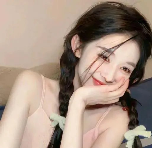 白富美前期跪求复合